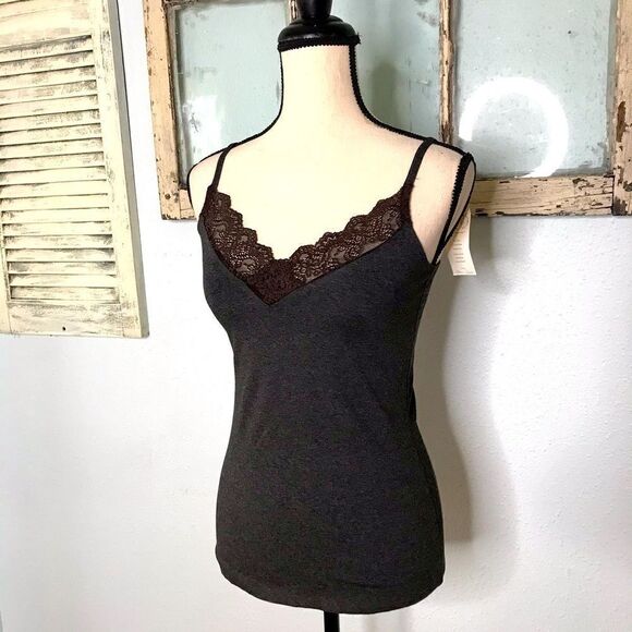 Cute NWT Lace Trim Cami - Picture 1 of 10